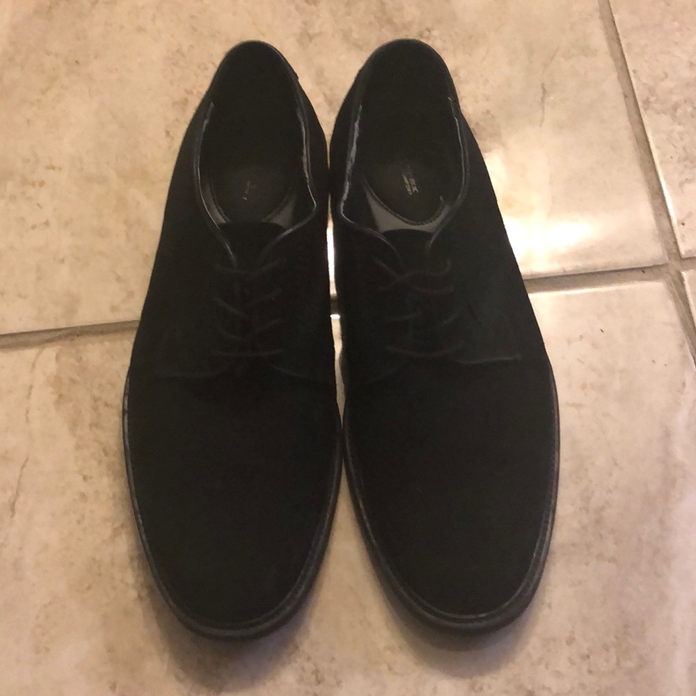 Men’s Banana Republic leather black shoes size 11